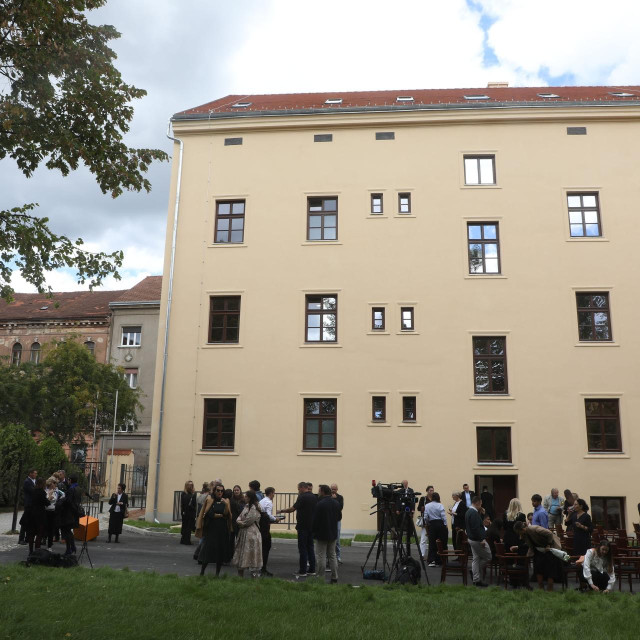 Obnovljena zgrada
 