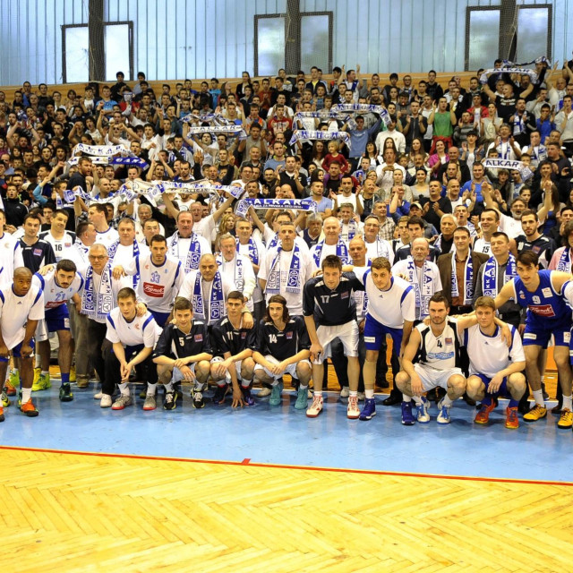 Cibona je uvijek lijepo dočekivana u Sinju, još se pamti 2014. i tamošnja proslava po dolasku nakon osvajanja ABA lige u Beogradu