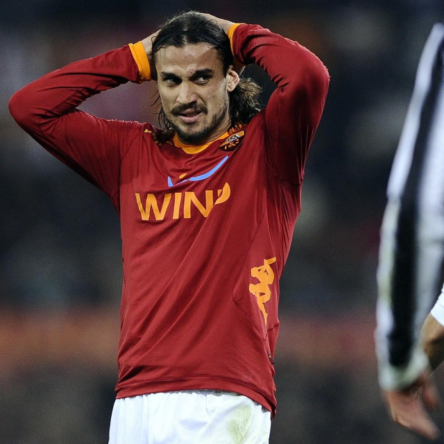 Dani Osvaldo snimljen u dresu Rome 2011. godine