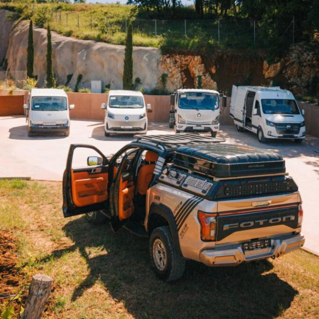 Foton modeli