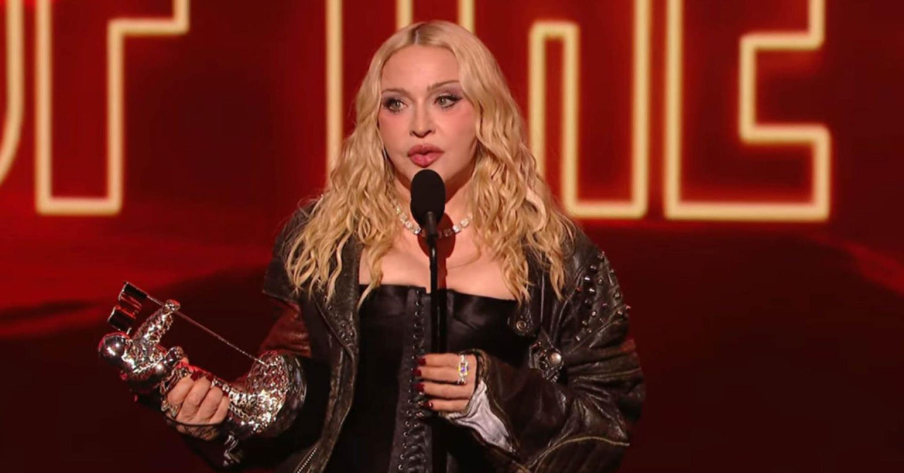 VIDEO Svi komentiraju snimku Madonne dok prima nagradu, nije imala pojma što se događa: ‘Taj laser u guzici...‘