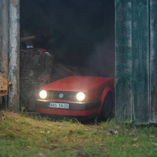 Kosilica u stilu Golfa GTI