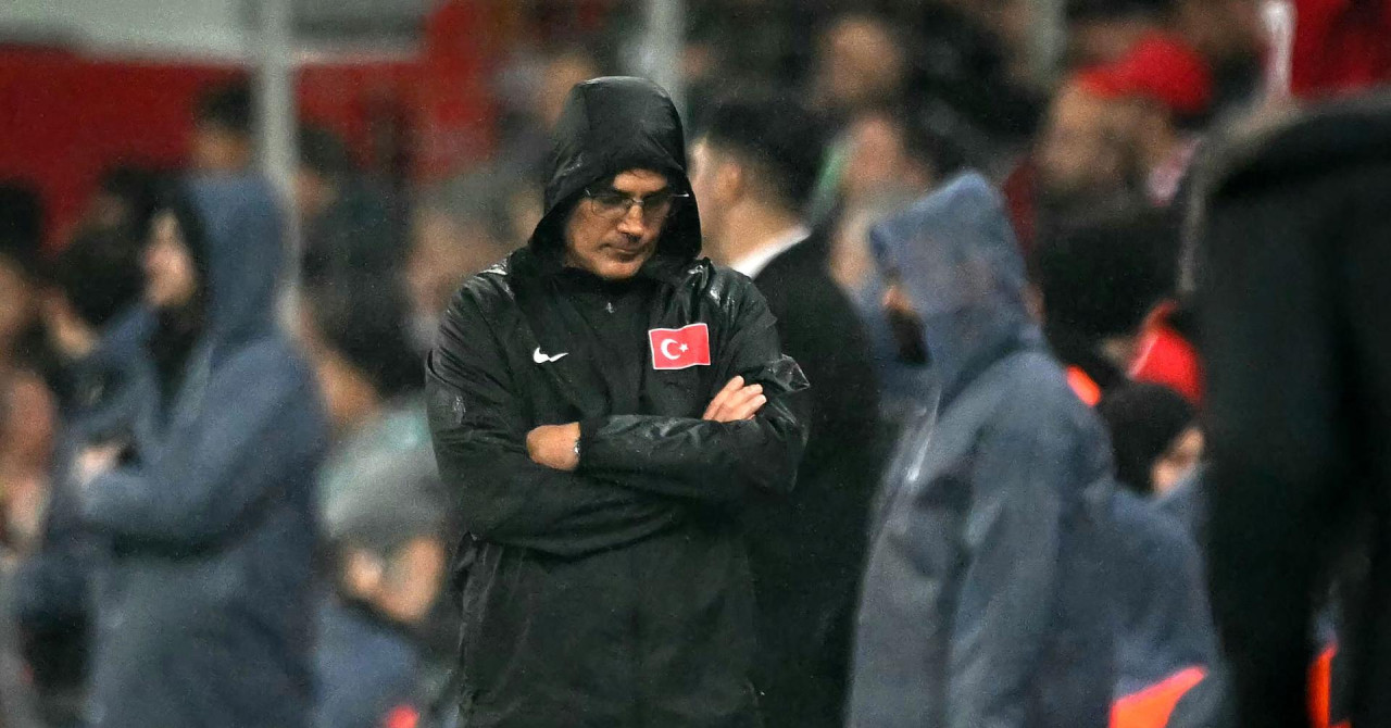 Drama nakon debakla, izbornik pred otkazom, predsjednik Saveza prisiljen napustiti stadion!