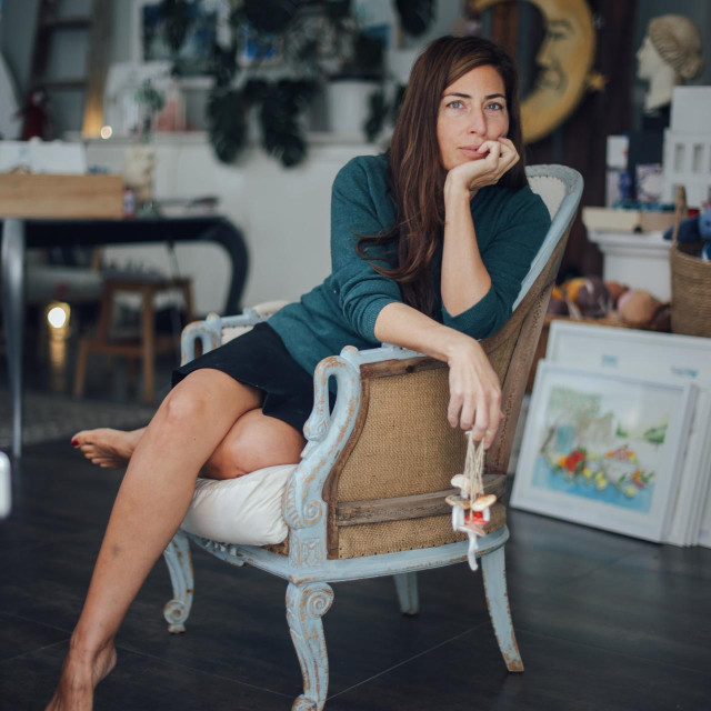 Gloria.
Zagreb, 270926.
Petrinjska 40.
Jesenski izlog galerije Jasmine Kosanovic u kojem su gljive.