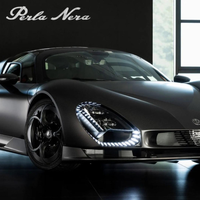 Alfa Romeo 33 Stradale Perla Nera