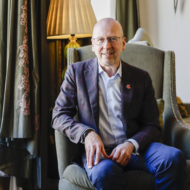 Od sada i u fotelji vlasnika - Victor Dodig 