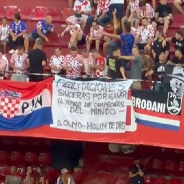 Transparent hrvatskih navijača
