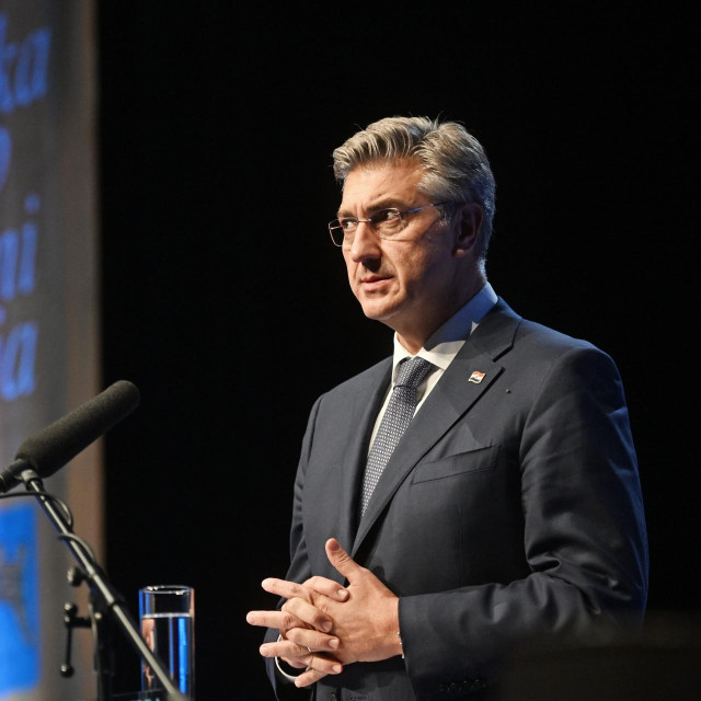Premijer Andrej Plenković u HNK Split