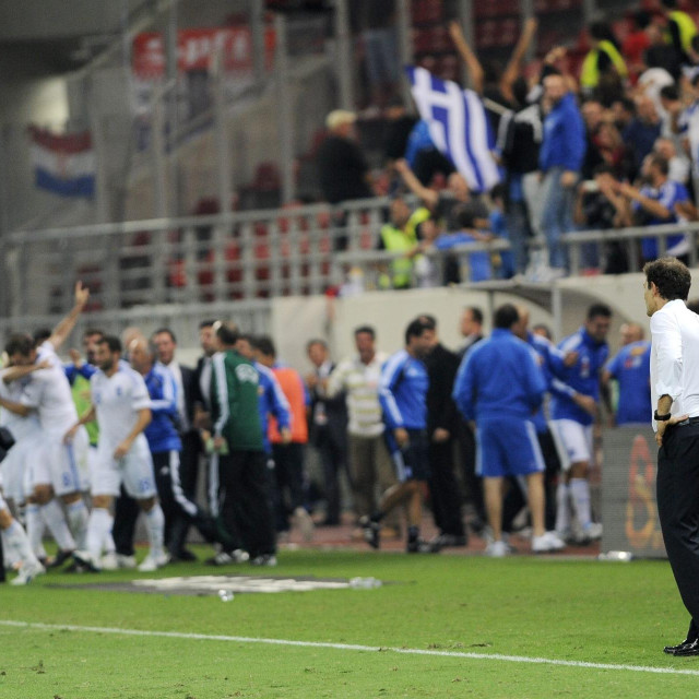 Nezadovoljni Slaven Bilić nakon poraza u Ateni
