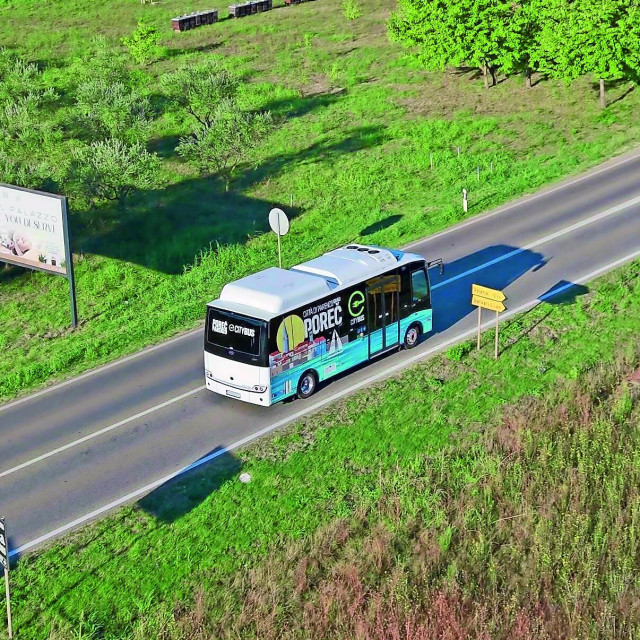 Električni javni prijevoz u Poreču