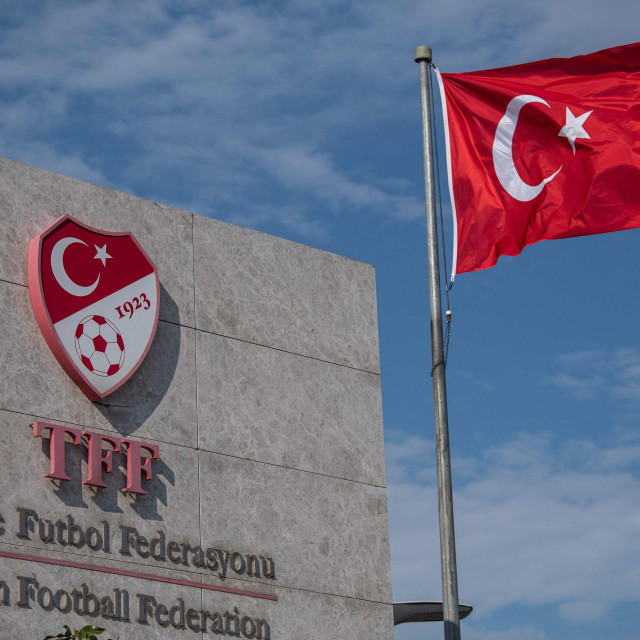 Turskog nogometnog saveza (TFF), ulazu u sjedište organizacije