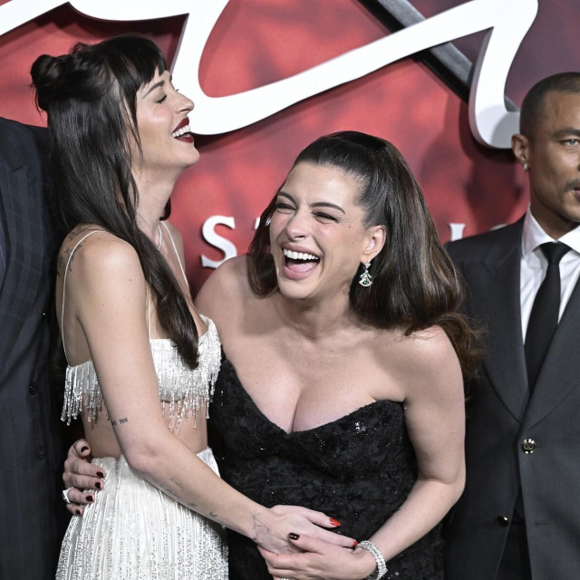 Josh Hartnett, Dakota Johnson, Anne Hathaway i Ismaël Cruz Córdova na premijeri filma ‘Verity‘