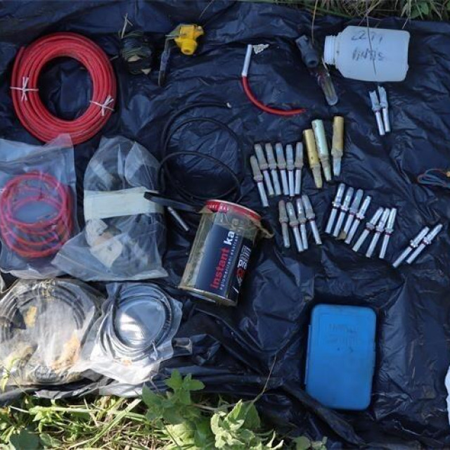 Predmeti koje je policija pronašla tijekom pretraga