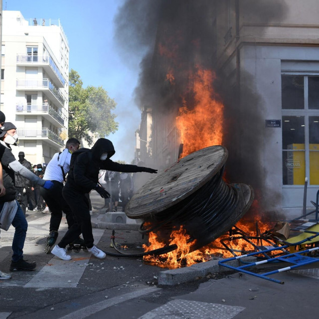 Nasilne demonstracije u Francuskoj