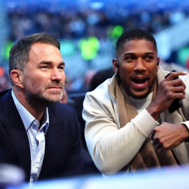 Eddie Hearn i Anthony Joshua