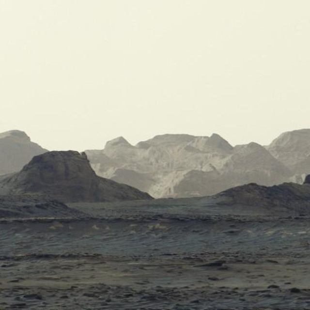 NASA je objavila fotografiju zore na površini Marsa koju je snimio njezin rover Curiosity