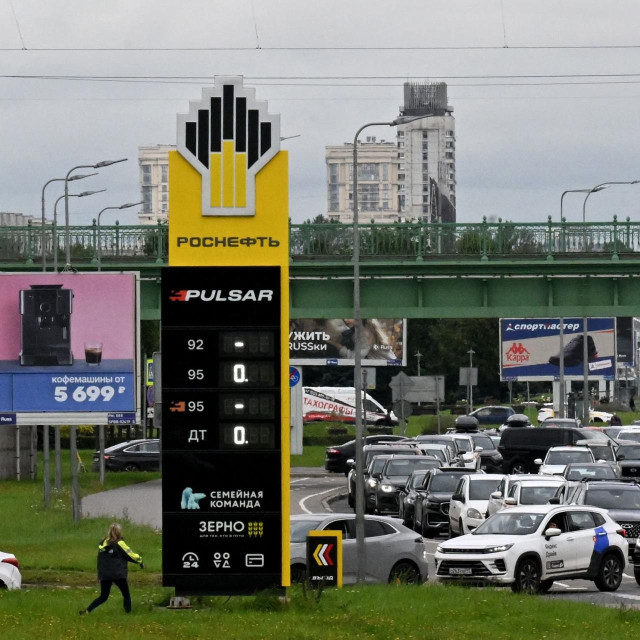 Gužva na benzinskoj stanici u Rusiji