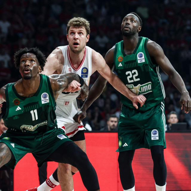 Nigel Hayes-Davis (lijevo) i Saša Vezenkov su među pet najbolje plaćenih igrača Eurolige ove sezone