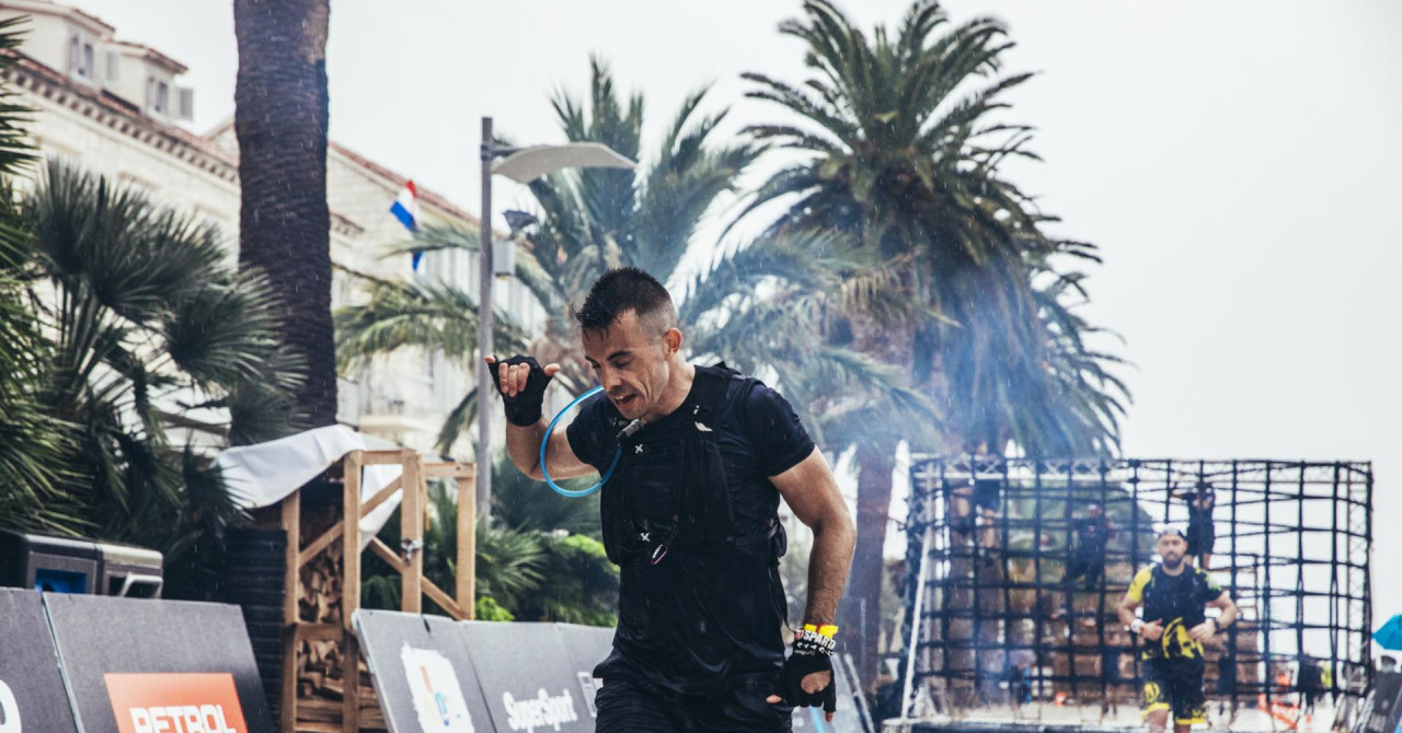Spartanci preplavili Hvar: svjetski prvak Addy, tisuće gledatelja i spektakl na kiši