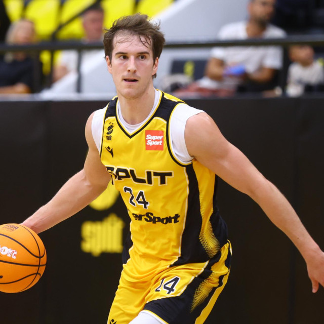 Trent McLaughlin je pogodio četiri od čak 14 splitskih trica za pobjedu u zagrebačkoj Dubravi