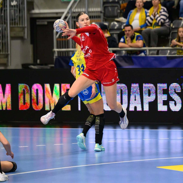 Katarina Pandža na utakmici Storhamara i Podravke