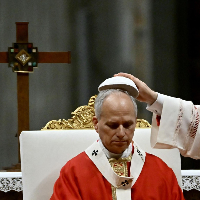 Papa Lav XIV.