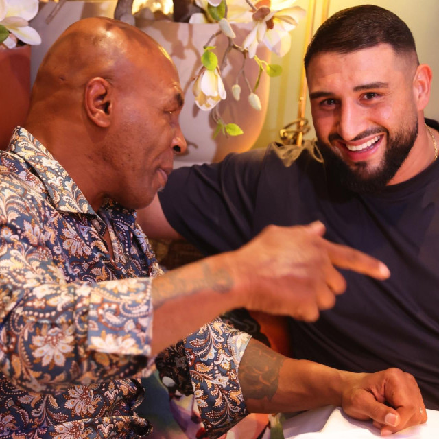 Mike Tyson i Agit Kabayel