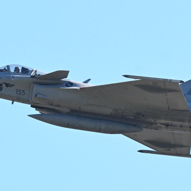 Hrvatski Rafale vizualno je identificirao putnički avion iznad Korenice u 11.02 sati i uspostavio radio vezu s njim (arhiva)