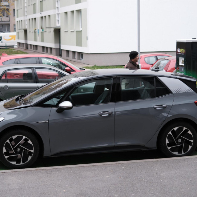 Električni auto, ilustracija