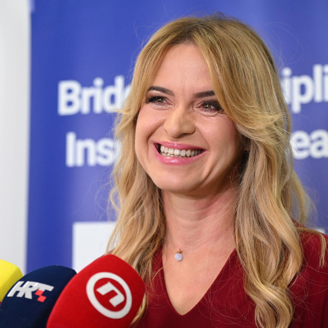 Iva Tolić