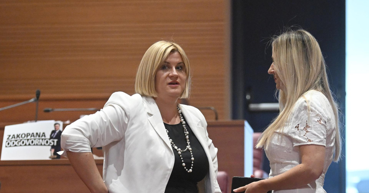 SDP-ovka ministrima: ‘Nepojmljivo, pa treba vam jedan klik mišem! Vi svi kao vodite državu?‘