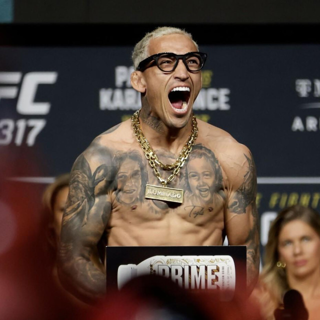 Charles Oliveira