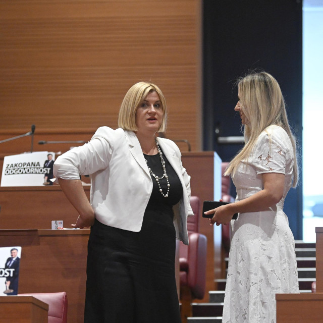 Anita Curiš Krok