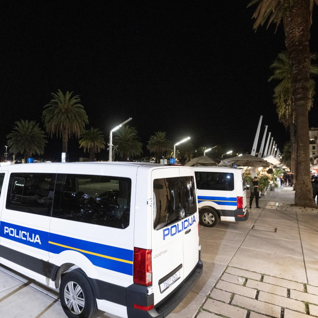 Navijači Ajaxa proveli su večer uz osiguranje policije