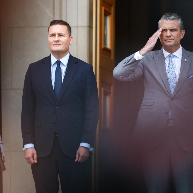 Wes Streeting i Pete Hegseth 