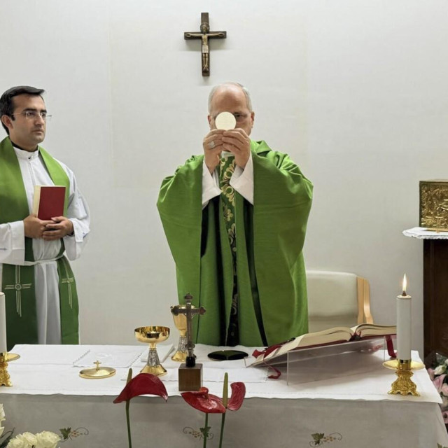 Papa Lav XIV.