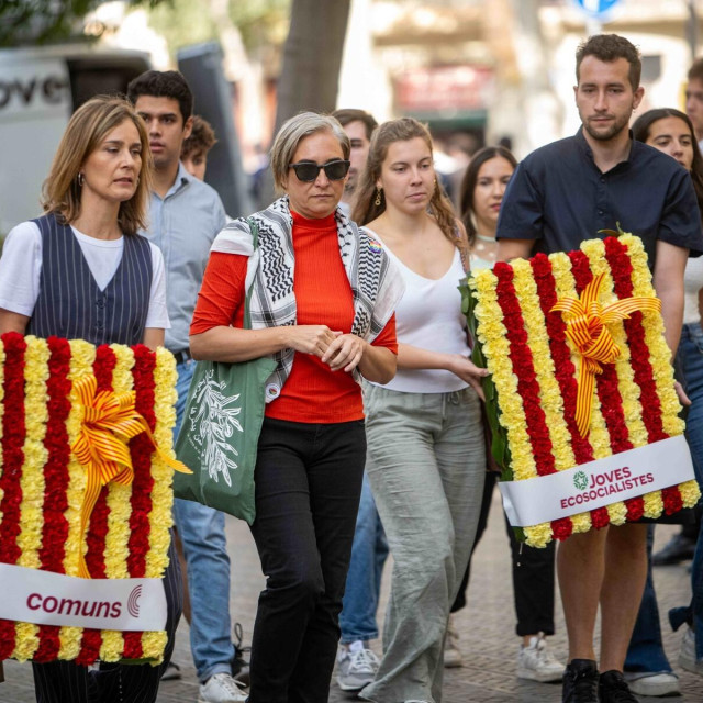 Bivša gradonačelnica Barcelone i čelnica Široke fronte Ada Colau (u sredini)