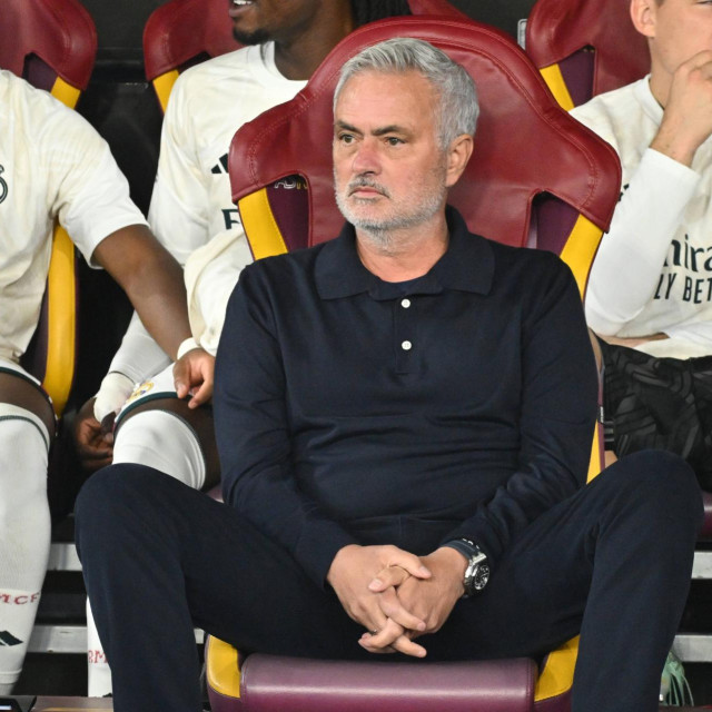 José Mourinho mogao bi se oprostiti od klupa Reala.