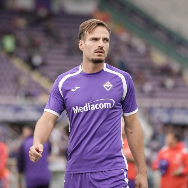 Fiorentina‘s Marin Pongracic during Fiorentina warm up during the Serie A soccer match between Fiorentina and Como at the Artemio Franchi Stadium in Florence, north Italy - Sunday, October 18, 2026
Fiorentina vs Como - Serie A Enilive 2026/2027, Florence, Italy - 18 Oct 2026,Image: 1144401654, License: Rights-managed, Restrictions:, Model Release: no, Credit line: Paolone/LaPresse/Shutterstock Editorial/Profimedia