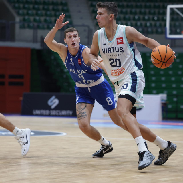 Fabian Šiško (lijevo) i njegovi suigrači iz Alkara nisu našli prava rješenja za Filipa Krušlina