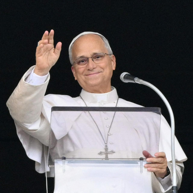 Papa Lav XIV.