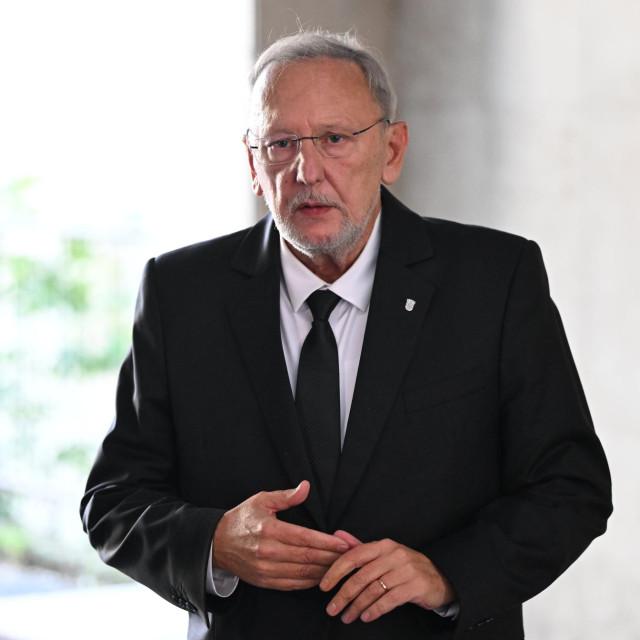 Davor Božinović