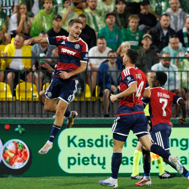 Adrion Pajaziti slavi gol protiv Žalgirisa