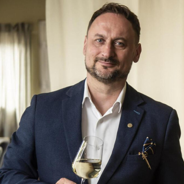 sommelier Mario Meštrović
 