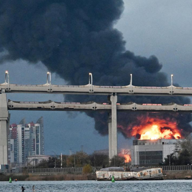 Prizor iz rata, napad dronova na Sankt Peterburg