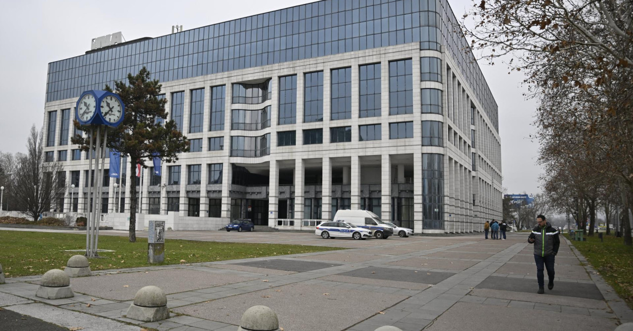 Više od 1000 radnika INA-e traži povećanje plaće od 500 eura