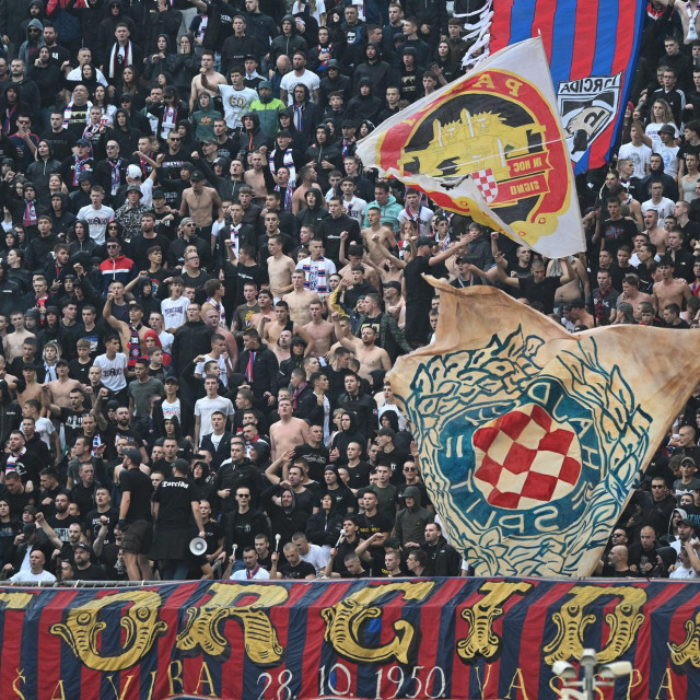 Zbog incidenata prije, za vrijeme i nakon utakmice protiv Ajaxa Uefa je kaznila Hajduk