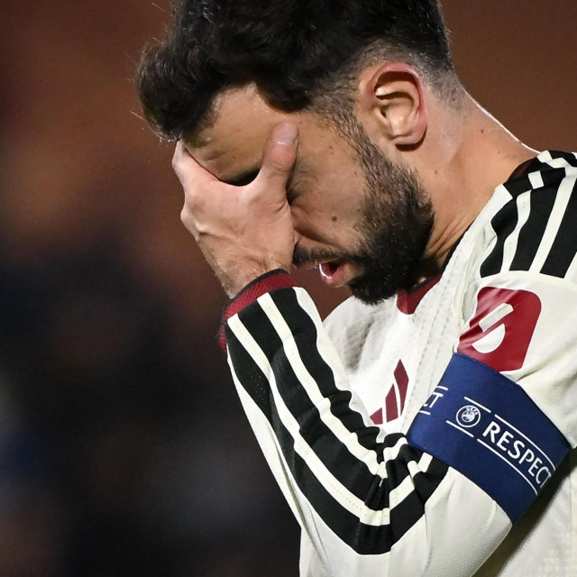 Nakon blamaže u Comu, kapetan Manchester Uniteda, Portugalac  Bruno Fernandes, upro je prst krivnje za teški 1:4 poraz u menadžera Michaela Carricka 