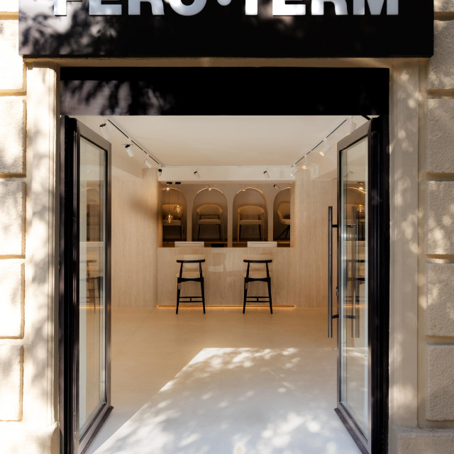 Studio seventy five