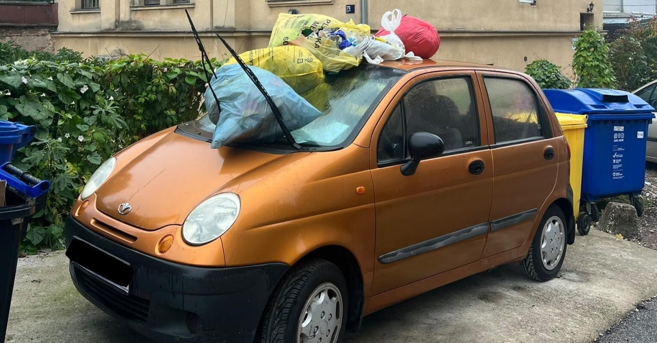 Zagrepčani zatrpali Matiz smećem, ali idući dan se na vjetrobranskom staklu pojavila zanimljiva poruka